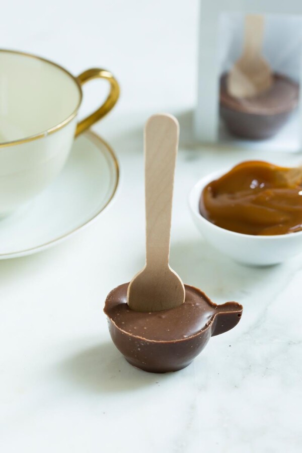 hot spoon with caramel | chokoin