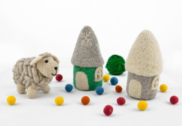 Handmade sheep figurine made out of felt | Ariee Home & Gifts