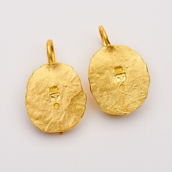 Feingold-Ohrringe mit Haken in 900er Gold, massiv,  Handarbeit | Goldschmiede Kaya Wilbrandt